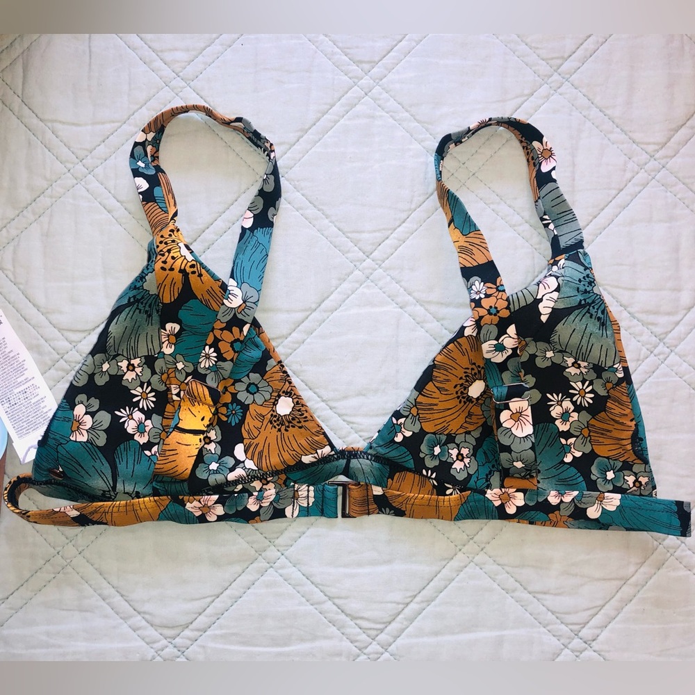 Volcom bikini top (XXL) - Picture 6 of 8